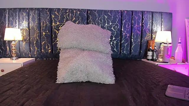 Sophia Lemos online show from 12-02-25, 07:42