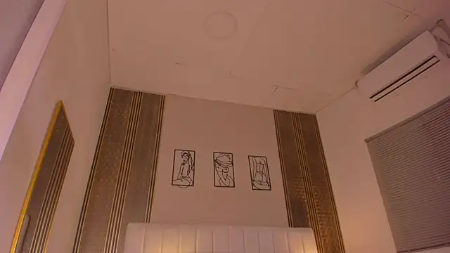 zoe sky  online show from 02-26-26, 11:53