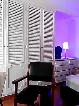 Adel Nesbiit online show from 02-06-26, 07:28