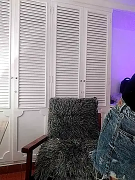 Adel Nesbiit online show from 03-19-26, 07:51