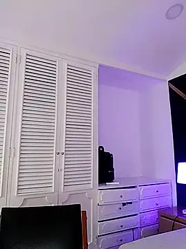 Adel Nesbiit online show from 03-24-26, 07:41