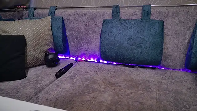 blackcat142 online show from 10-24-25, 01:18