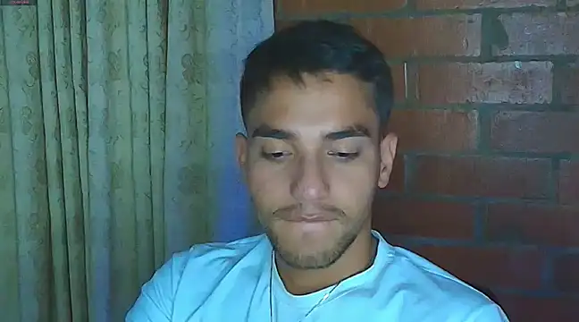 Snapshot of Leandro_valenzuela chatting on 02-05-25, 07:29 Leandro valenzuela online show from 02-05-25, 07:29