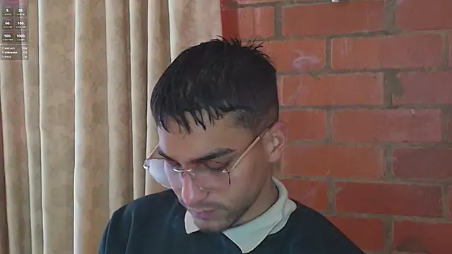 Snapshot of Leandro_valenzuela chatting on 02-06-25, 06:13 Leandro valenzuela online show from 02-06-25, 06:13