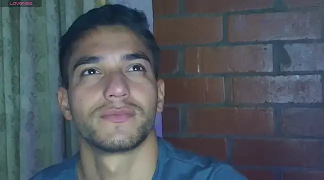 Snapshot of Leandro_valenzuela chatting on 02-10-25, 11:45 Leandro valenzuela online show from 02-10-25, 11:45