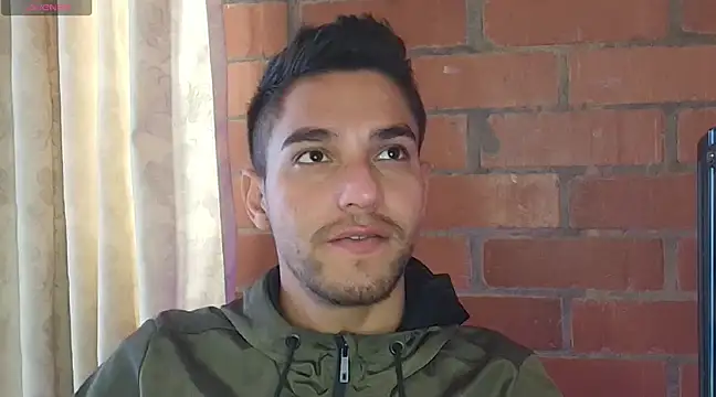 Snapshot of Leandro_valenzuela chatting on 02-11-25, 05:29 Leandro valenzuela online show from 02-11-25, 05:29