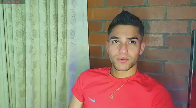 Snapshot of Leandro_valenzuela chatting on 02-20-25, 11:32 Leandro valenzuela online show from 02-20-25, 11:32