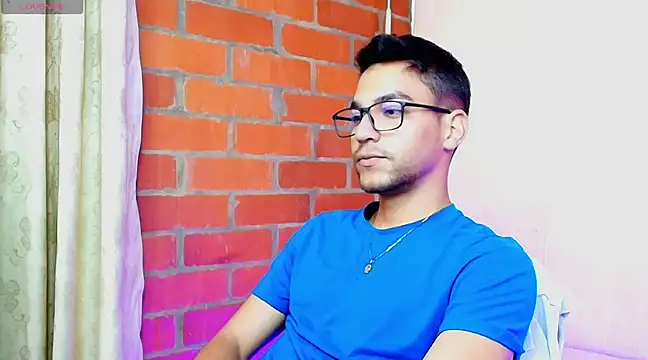 Snapshot of Leandro_valenzuela chatting on 03-18-25, 05:31 Leandro valenzuela online show from 03-18-25, 05:31