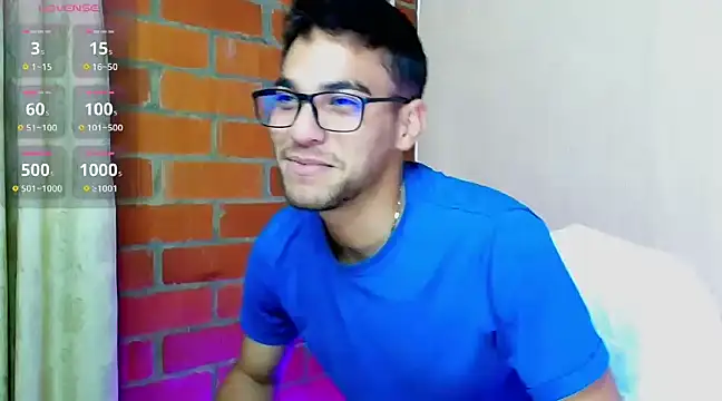 Snapshot of Leandro_valenzuela chatting on 03-18-25, 11:42 Leandro valenzuela online show from 03-18-25, 11:42