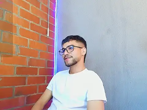 Snapshot of Leandro_valenzuela chatting on 09-11-25, 08:53 Leandro valenzuela online show from 09-11-25, 08:53