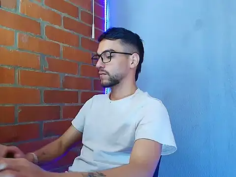 Snapshot of Leandro_valenzuela chatting on 09-12-25, 03:45 Leandro valenzuela online show from 09-12-25, 03:45