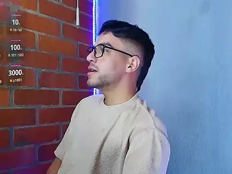 Snapshot of Leandro_valenzuela chatting on 09-18-25, 09:39 Leandro valenzuela online show from 09-18-25, 09:39