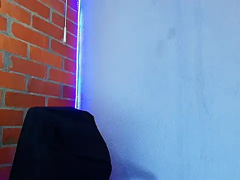 Snapshot of Leandro_valenzuela chatting on 09-25-25, 11:25 Leandro valenzuela online show from 09-25-25, 11:25