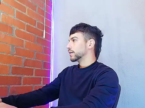 Snapshot of Leandro_valenzuela chatting on 10-09-25, 02:48 Leandro valenzuela online show from 10-09-25, 02:48