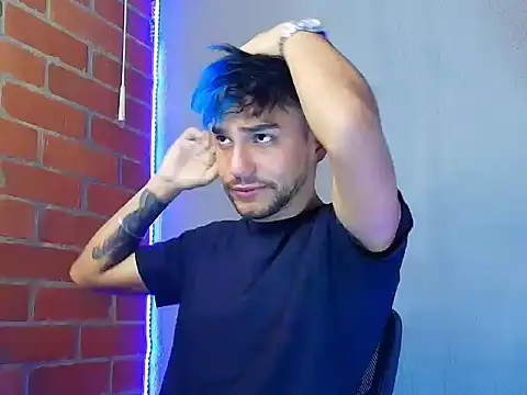 Snapshot of Leandro_valenzuela chatting on 11-08-25, 09:24 Leandro valenzuela online show from 11-08-25, 09:24