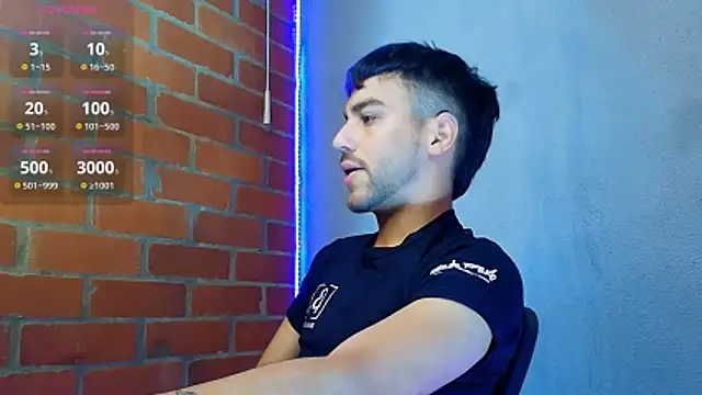 Snapshot of Leandro_valenzuela chatting on 11-26-25, 05:14 Leandro valenzuela online show from 11-26-25, 05:14