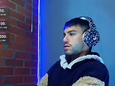 Snapshot of Leandro_valenzuela chatting on 11-29-25, 10:40 Leandro valenzuela online show from 11-29-25, 10:40