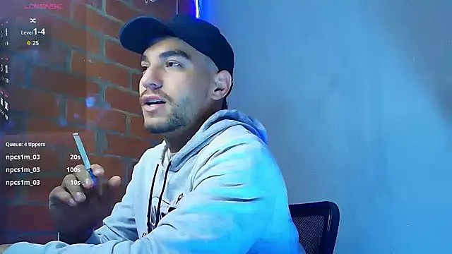 Snapshot of Leandro_valenzuela chatting on 12-04-25, 12:31 Leandro valenzuela online show from 12-04-25, 12:31