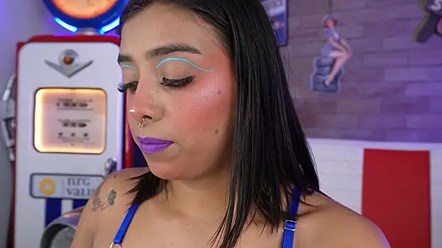 miss collins online show from 02-11-26, 06:24