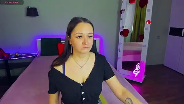 Snapshot of AngellLika chatting on 09-28-25, 01:16 AngellLika online show from 09-28-25, 01:16