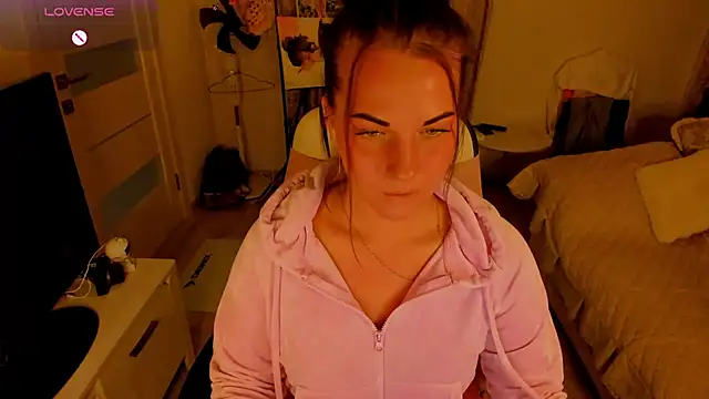 masha19981 online show from 10-13-25, 06:52