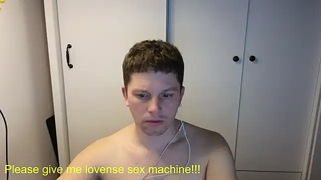 BigL0ve online show from 04-28-26, 03:06