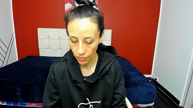 Snapshot of Abrillee1 chatting on 01-12-25, 12:07 Abrillee1 online show from 01-12-25, 12:07