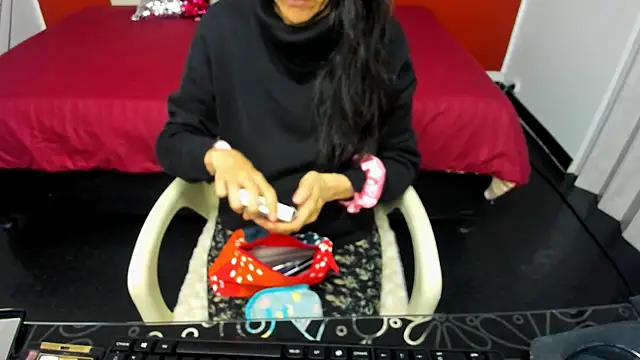 Snapshot of Abrillee1 chatting on 01-20-25, 07:46 Abrillee1 online show from 01-20-25, 07:46