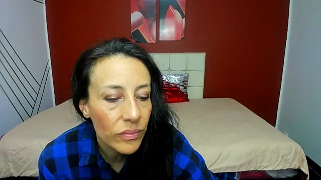 Snapshot of Abrillee1 chatting on 02-18-25, 10:47 Abrillee1 online show from 02-18-25, 10:47