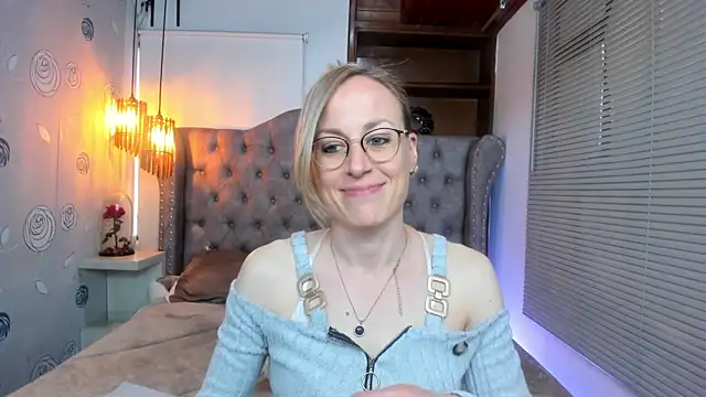 Snapshot of SammySanders chatting on 12-30-24, 09:50 SammySanders online show from 12-30-24, 09:50