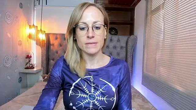 Snapshot of SammySanders chatting on 01-04-25, 03:17 SammySanders online show from 01-04-25, 03:17