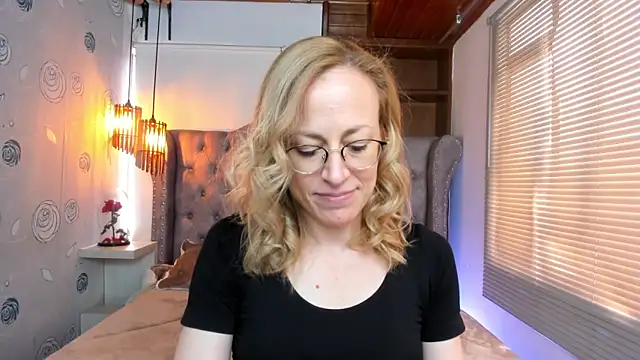 Snapshot of SammySanders chatting on 01-06-25, 05:38 SammySanders online show from 01-06-25, 05:38