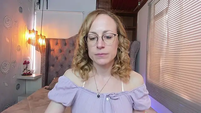 Snapshot of SammySanders chatting on 02-18-25, 04:26 SammySanders online show from 02-18-25, 04:26