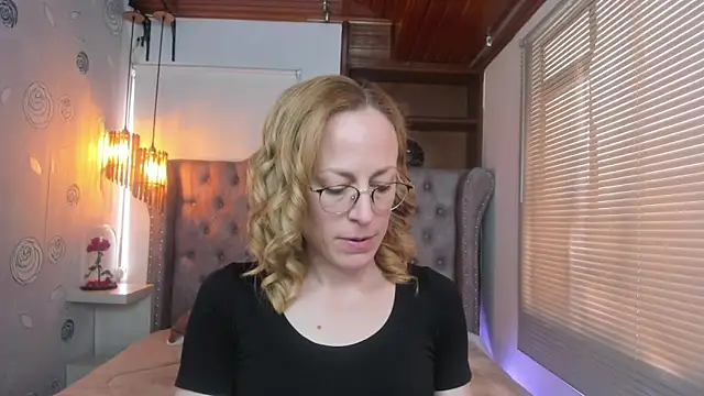 Snapshot of SammySanders chatting on 03-04-25, 05:03 SammySanders online show from 03-04-25, 05:03