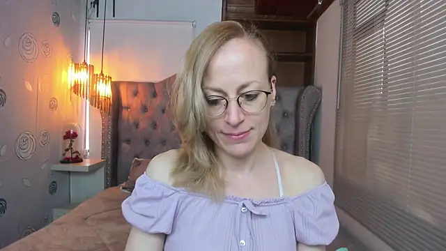 Snapshot of SammySanders chatting on 03-22-25, 12:14 SammySanders online show from 03-22-25, 12:14