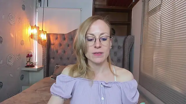 Snapshot of SammySanders chatting on 03-22-25, 03:20 SammySanders online show from 03-22-25, 03:20