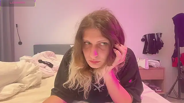 Alice Pinkhead online show from 11-10-25, 10:14