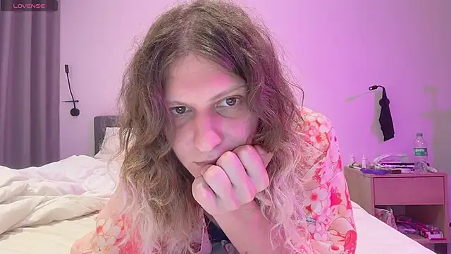 Alice Pinkhead online show from 12-05-25, 05:16