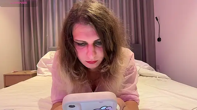 Alice Pinkhead online show from 01-06-26, 07:12