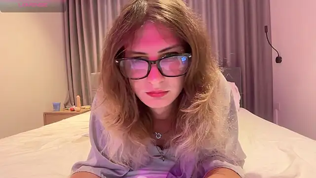 Alice Pinkhead online show from 02-03-26, 06:51