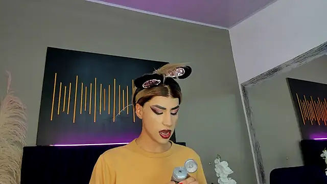 BrianaSchafer online show from 12-02-24, 05:15