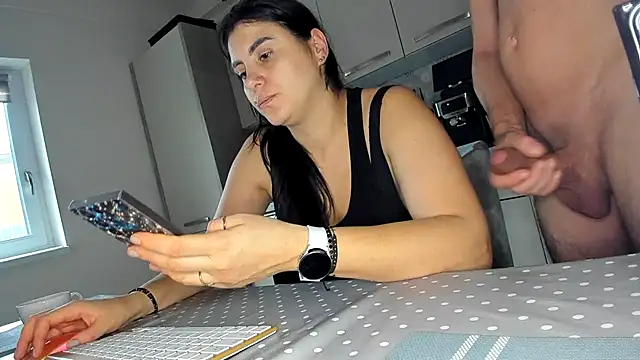 Snapshot of cuplu29 chatting on 11-19-25, 12:38 cuplu29 online show from 11-19-25, 12:38