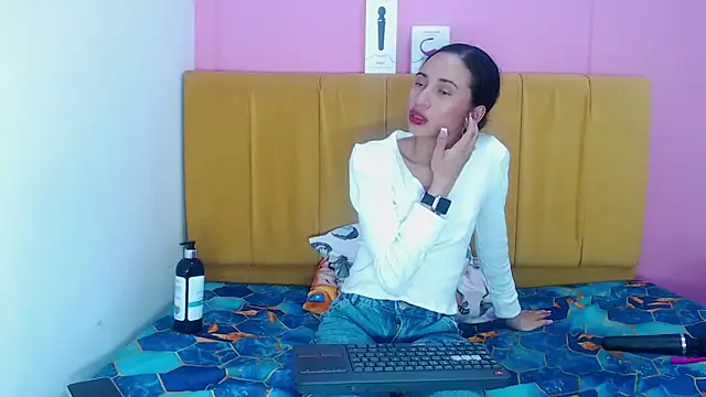 angelinabrookcm101 online show from 12-21-24, 05:14