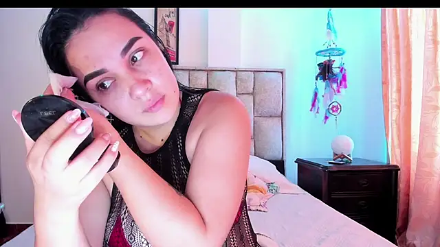 Snapshot of brianaGuzman chatting on 09-12-25, 06:19 brianaGuzman online show from 09-12-25, 06:19