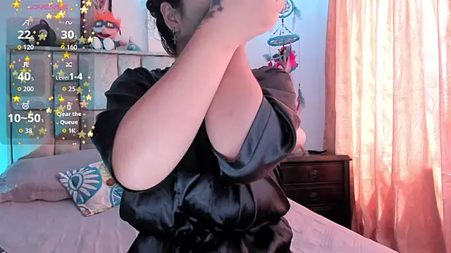 Snapshot of brianaGuzman chatting on 11-10-25, 04:50 brianaGuzman online show from 11-10-25, 04:50