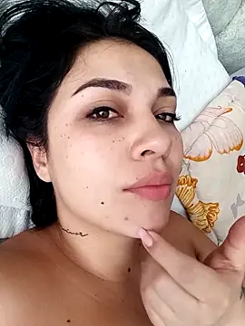 brianaGuzman online show from 11-22-25, 01:32