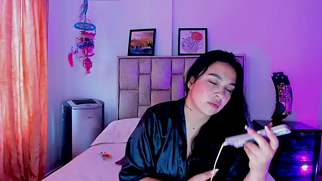 brianaGuzman online show from 08-04-26, 06:10