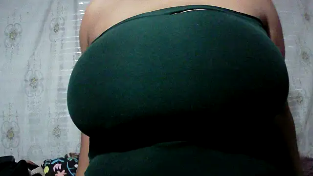 tripplexhoney101 online show from 11-10-25, 06:34