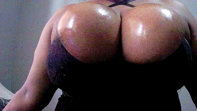 Snapshot of tripplexhoney101 chatting on 02-07-26, 04:27 tripplexhoney101 online show from 02-07-26, 04:27
