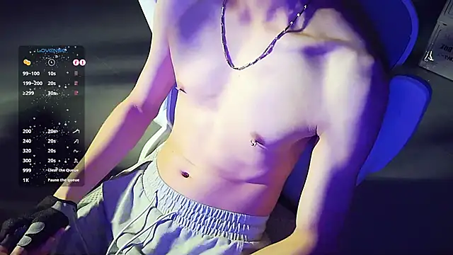 Snapshot of FEIYU001 chatting on 01-21-25, 02:37 FEIYU001 online show from 01-21-25, 02:37